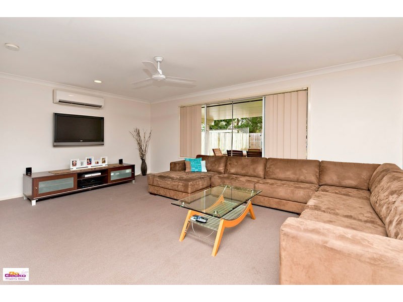 38 Kirralee Crescent, Upper Kedron QLD 4055
