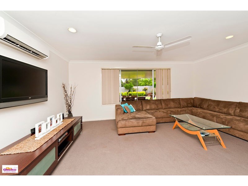 38 Kirralee Crescent, Upper Kedron QLD 4055