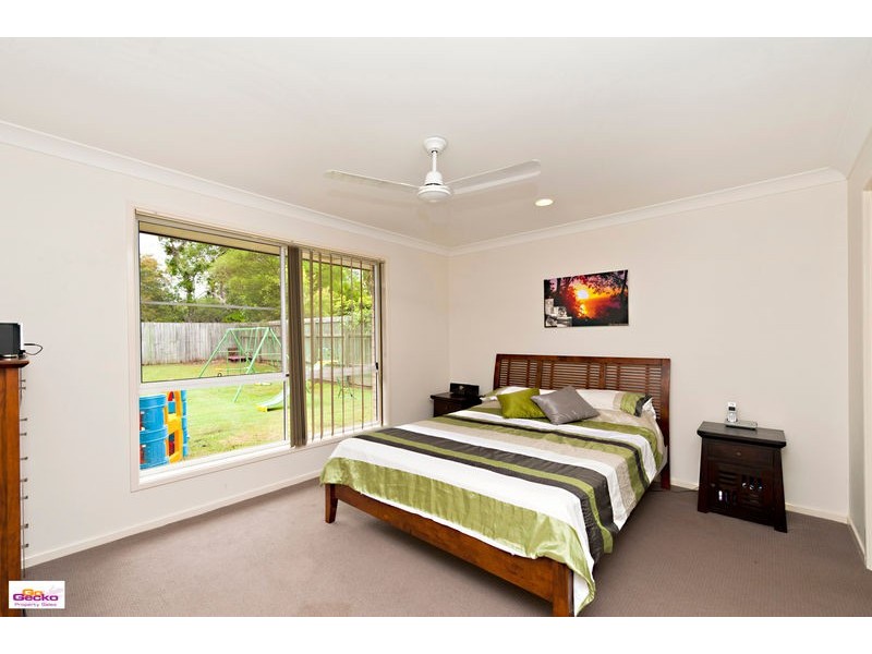 38 Kirralee Crescent, Upper Kedron QLD 4055