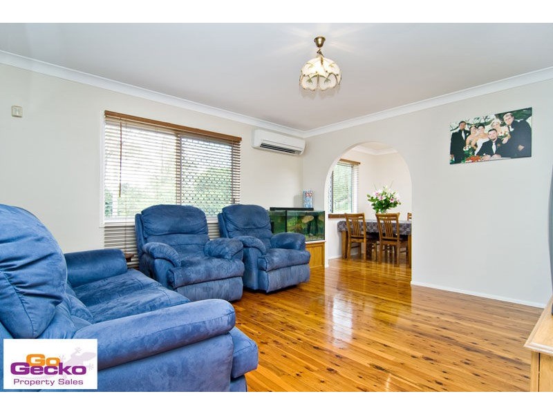 58 Cobbity Crescent, Arana Hills QLD 4054