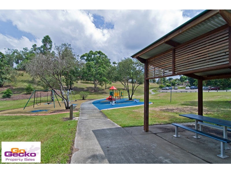 58 Cobbity Crescent, Arana Hills QLD 4054