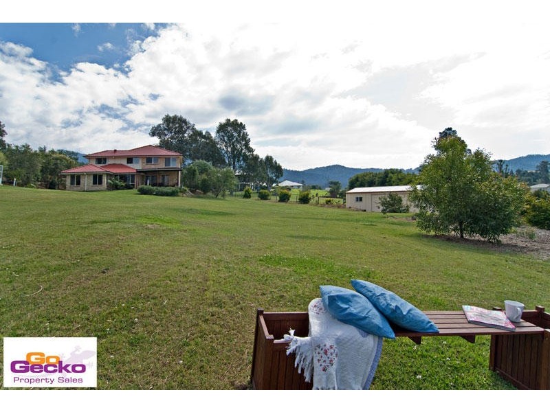 13 Meadowood Close, Samford QLD 4520