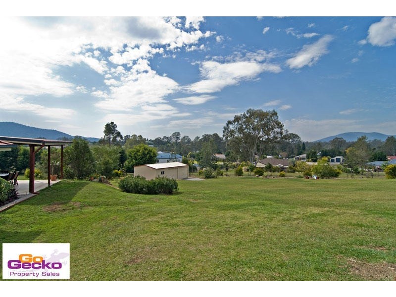 13 Meadowood Close, Samford QLD 4520