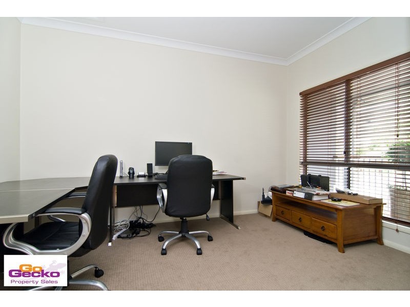 17 Evergreen Street, Mitchelton QLD 4053
