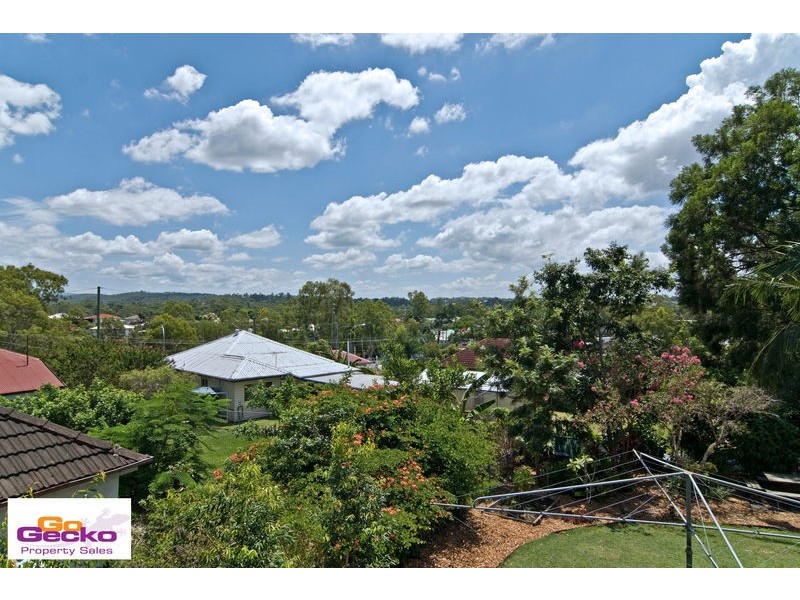 10 Rolleston Street, Keperra QLD 4054