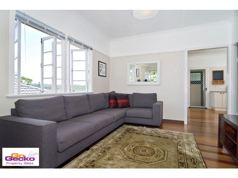 10 Rolleston Street, Keperra QLD 4054