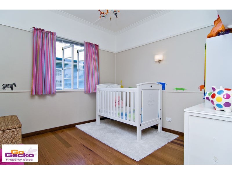 10 Rolleston Street, Keperra QLD 4054