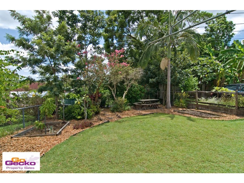 10 Rolleston Street, Keperra QLD 4054
