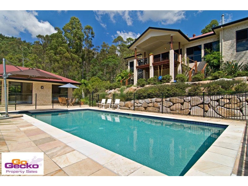 16 Balmoral Road, Samford QLD 4520