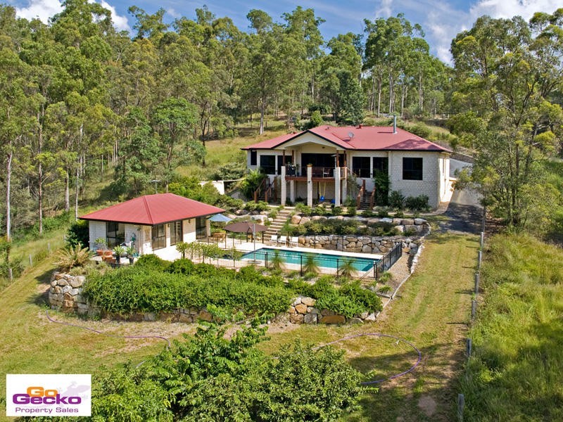 16 Balmoral Road, Samford QLD 4520
