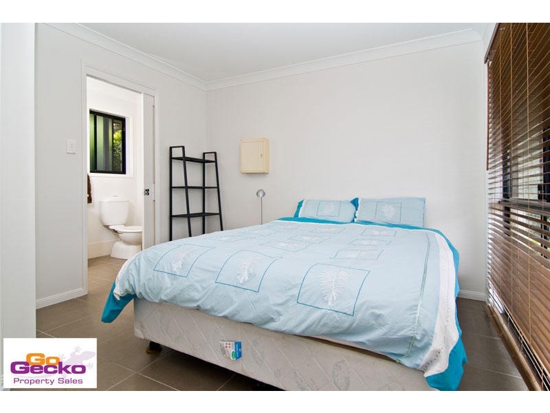 16 Balmoral Road, Samford QLD 4520