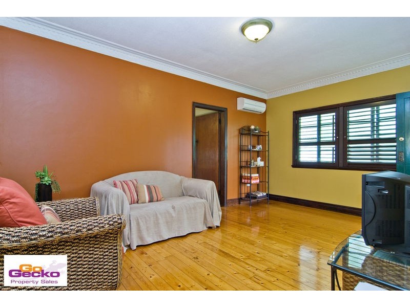 31 Railway Parade, Mitchelton QLD 4053