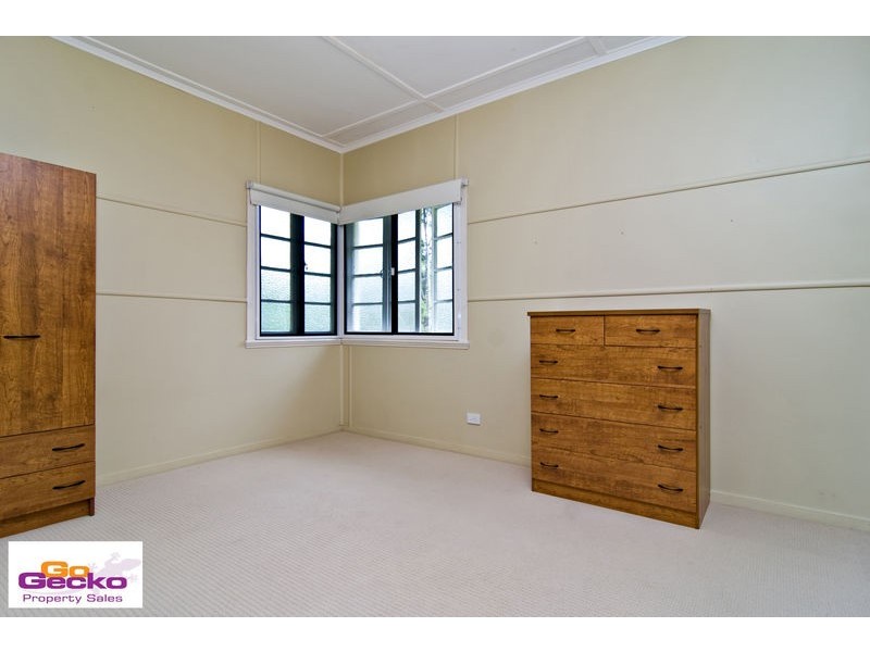 31 Railway Parade, Mitchelton QLD 4053