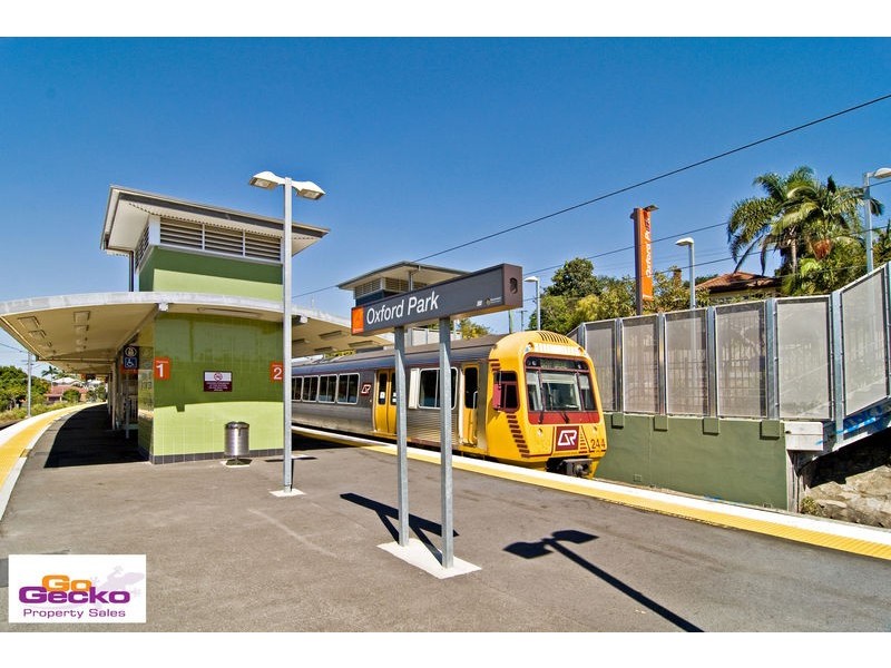 31 Railway Parade, Mitchelton QLD 4053