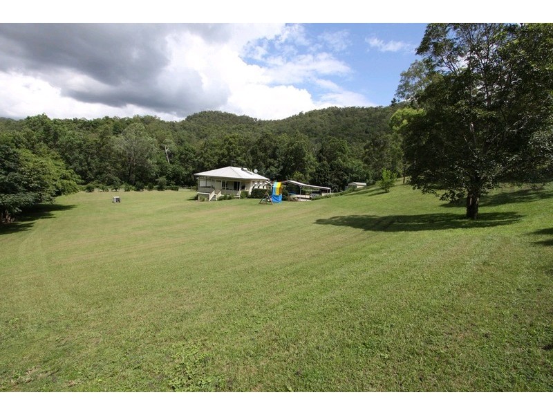 260 Hulcombe Road, Samford QLD 4520