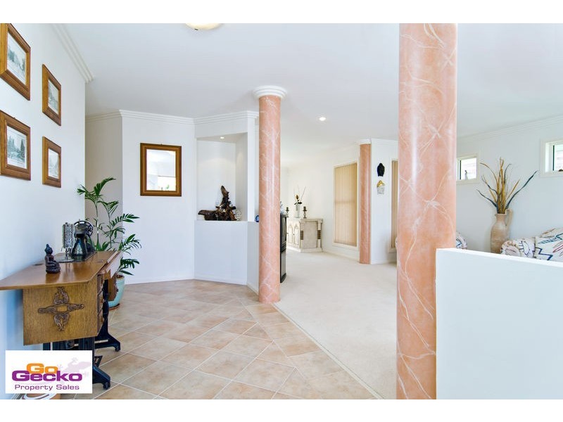 71 Streisand Drive, Mcdowall QLD 4053
