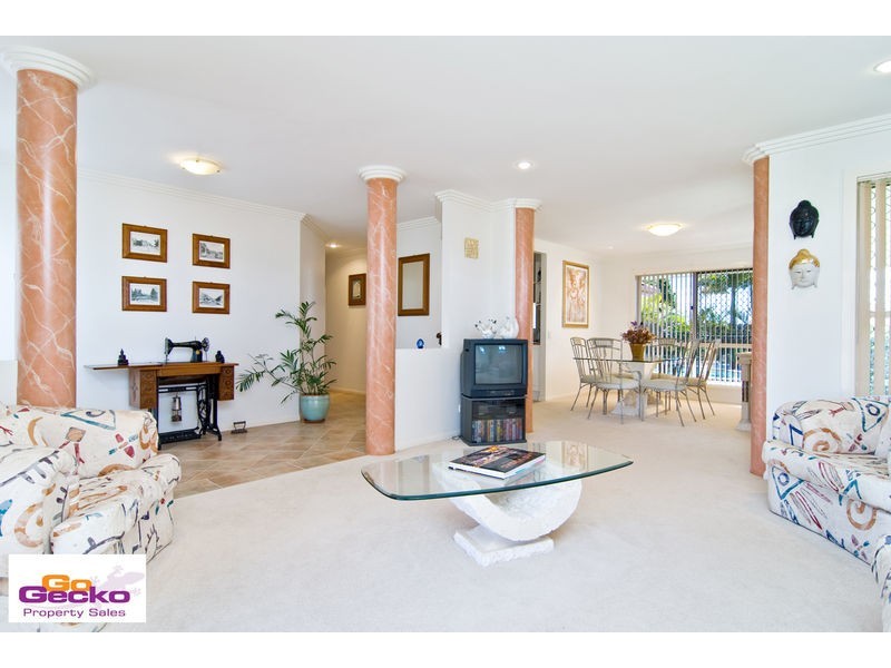 71 Streisand Drive, Mcdowall QLD 4053