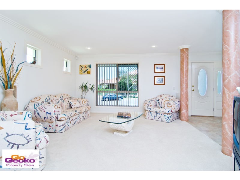 71 Streisand Drive, Mcdowall QLD 4053