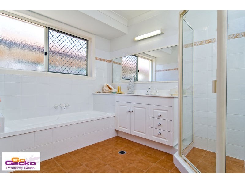 71 Streisand Drive, Mcdowall QLD 4053