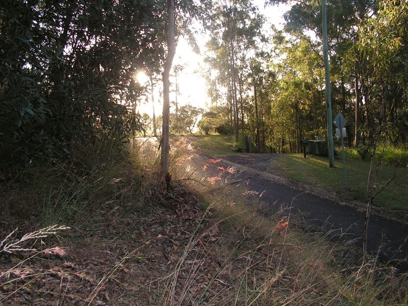 9 Lookout Court, Camp Mountain QLD 4520