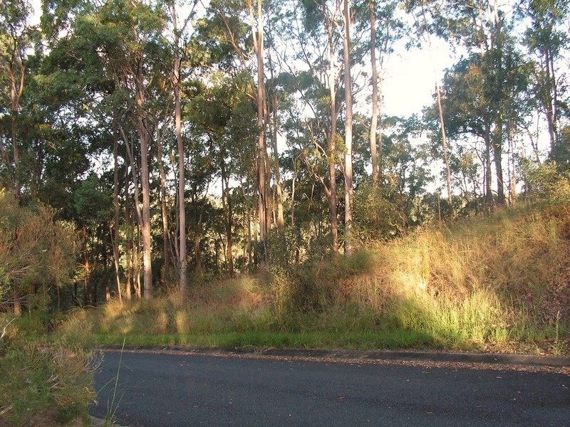 9 Lookout Court, Camp Mountain QLD 4520