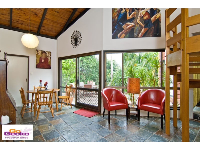 14 Leonarda Drive, Arana Hills QLD 4054