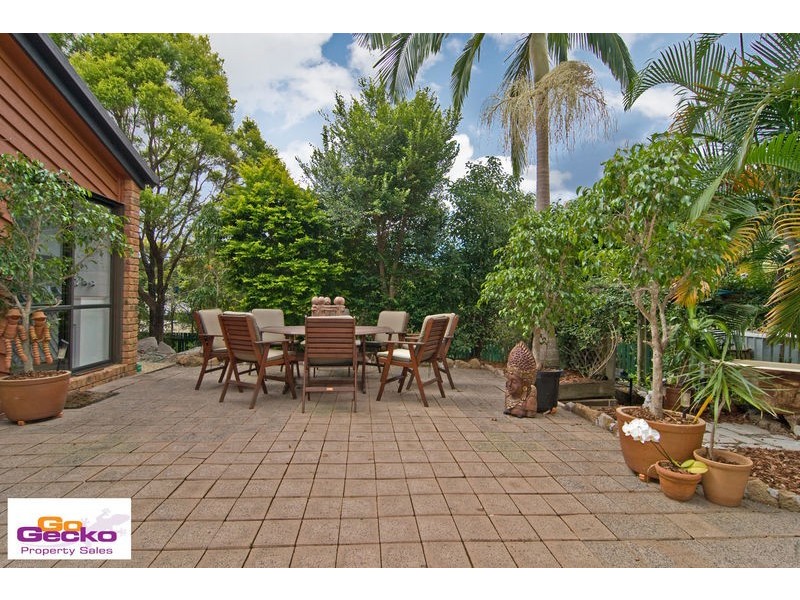 14 Leonarda Drive, Arana Hills QLD 4054