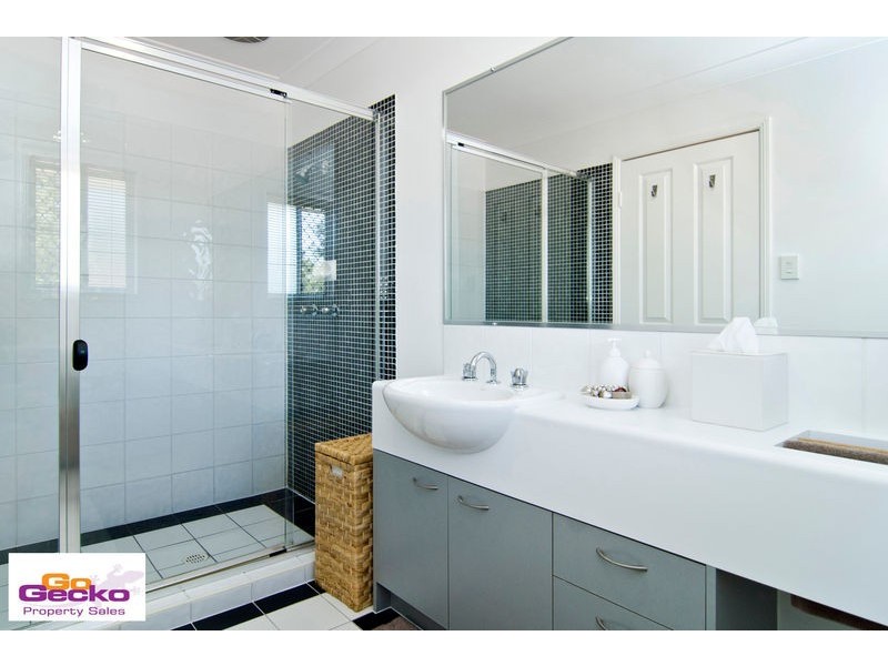 12 Sunset Place, Mcdowall QLD 4053