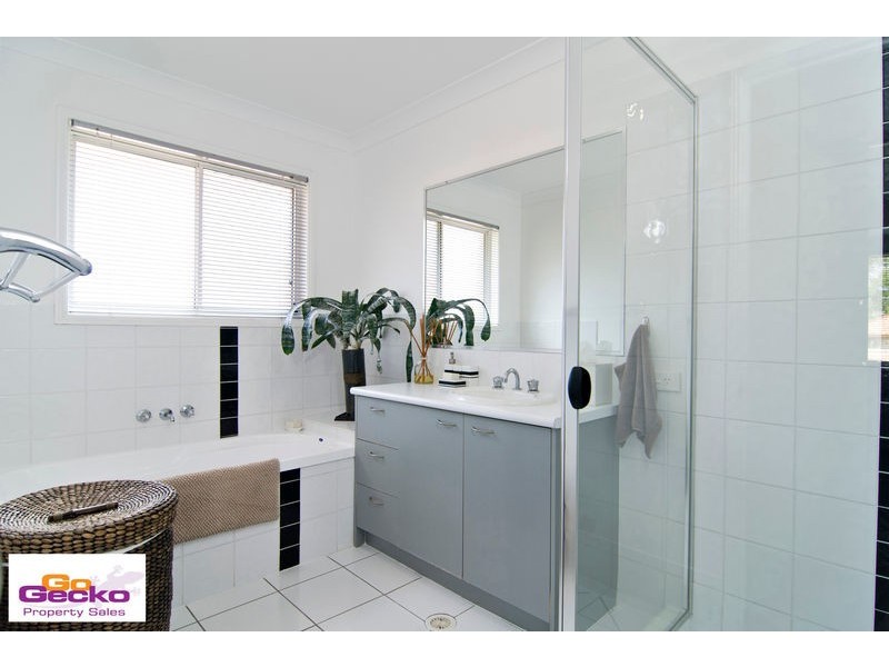 12 Sunset Place, Mcdowall QLD 4053