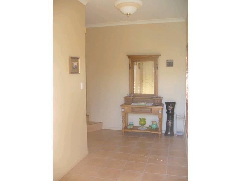 60 Reginald Avenue, Arana Hills QLD 4054