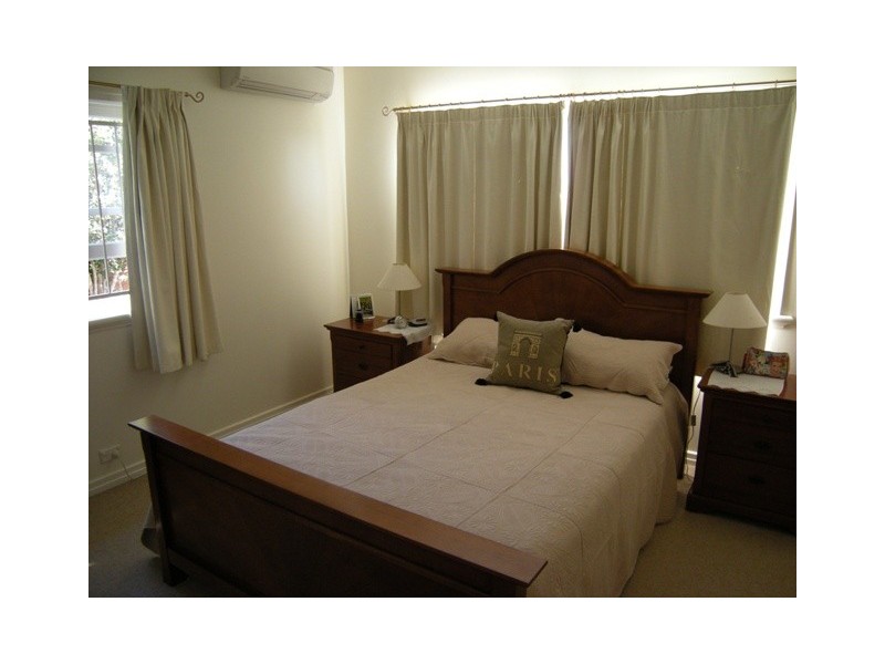 74 Frasers Road, Mitchelton QLD 4053