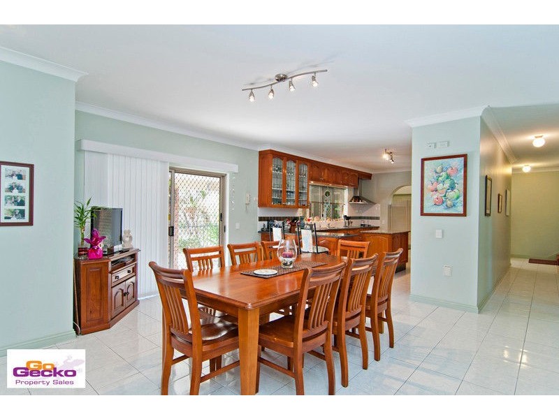 8 Lazenby Street, Mcdowall QLD 4053