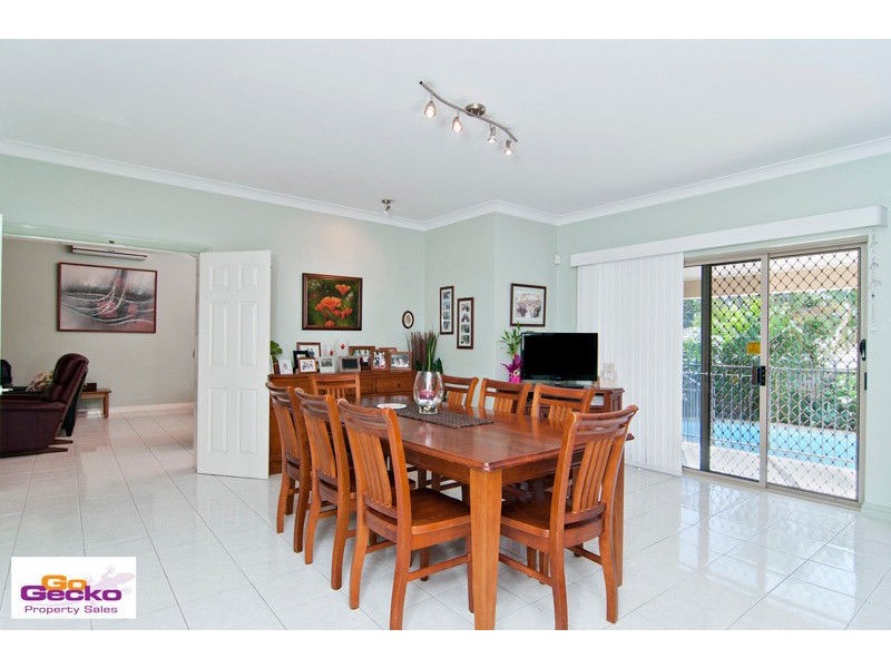 8 Lazenby Street, Mcdowall QLD 4053