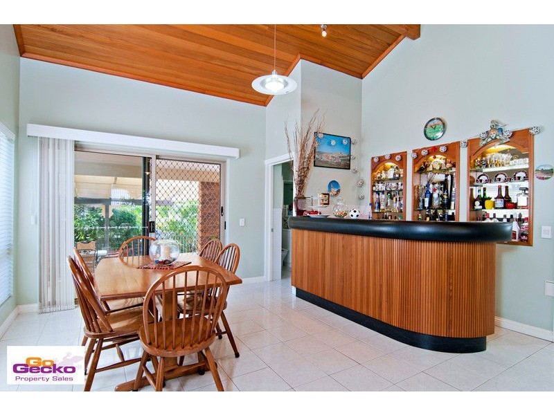 8 Lazenby Street, Mcdowall QLD 4053