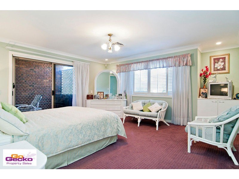 8 Lazenby Street, Mcdowall QLD 4053