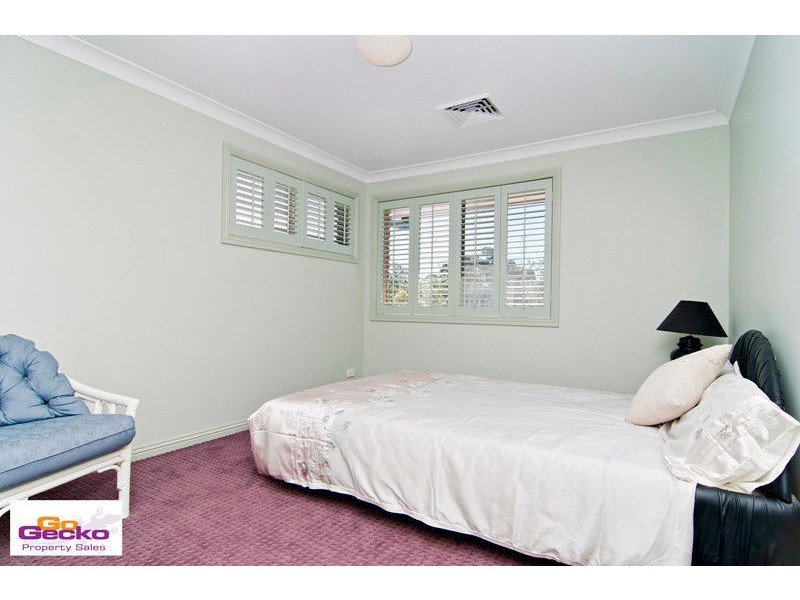 8 Lazenby Street, Mcdowall QLD 4053