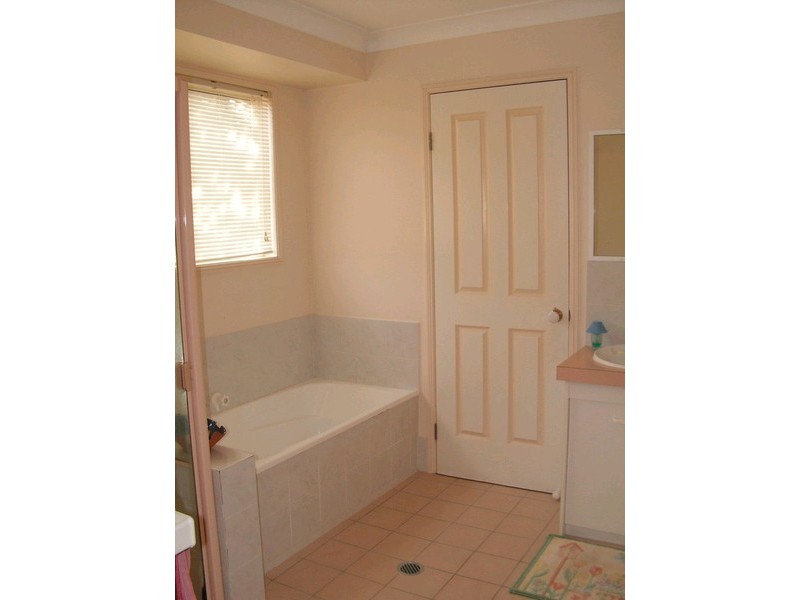 127 Lanita Road, Ferny Grove QLD 4055