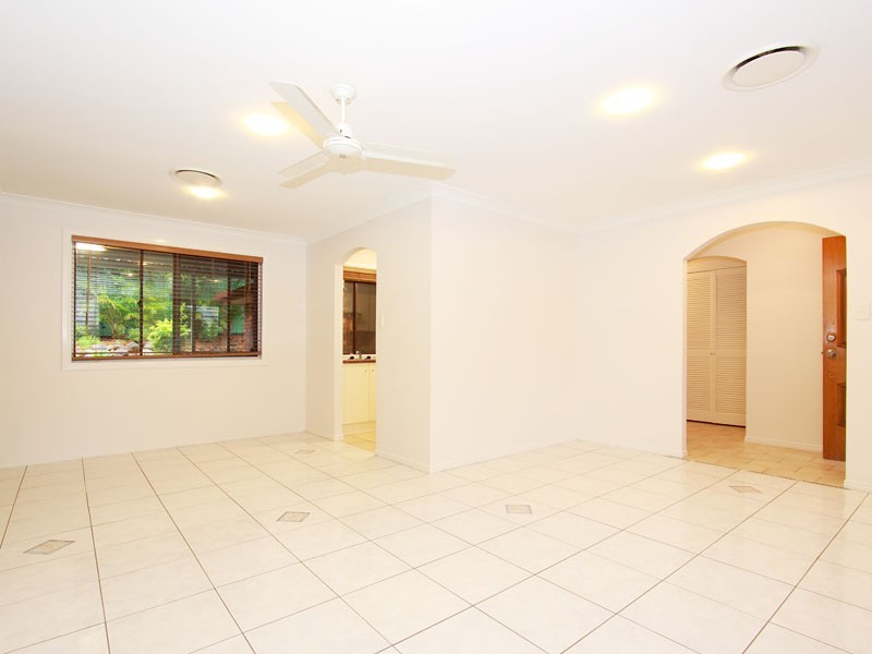 367 Trouts Road, Mcdowall QLD 4053