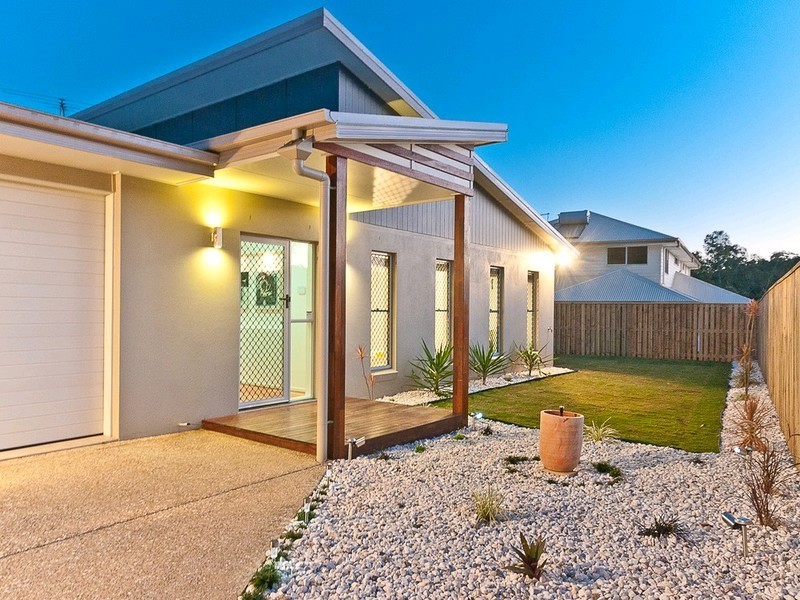 8 Shearers Close, Ferny Hills QLD 4055