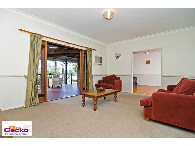 7 Gibbons Road, Samford Valley QLD 4520