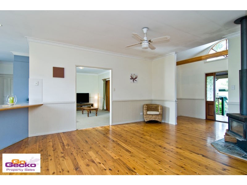 7 Gibbons Road, Samford Valley QLD 4520