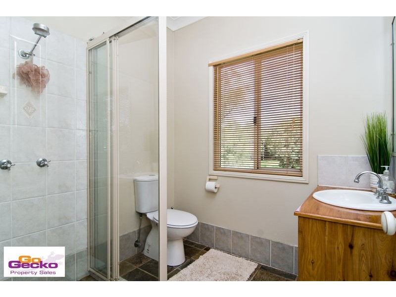 7 Gibbons Road, Samford Valley QLD 4520