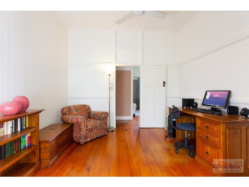 49 McLean Parade, Ashgrove QLD 4060