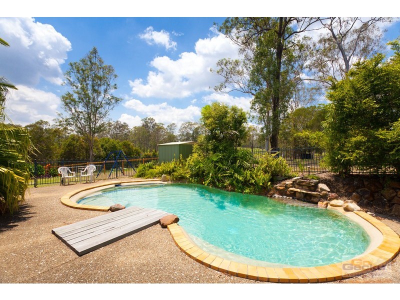 23 Upper Camp Mountain Road, Camp Mountain QLD 4520