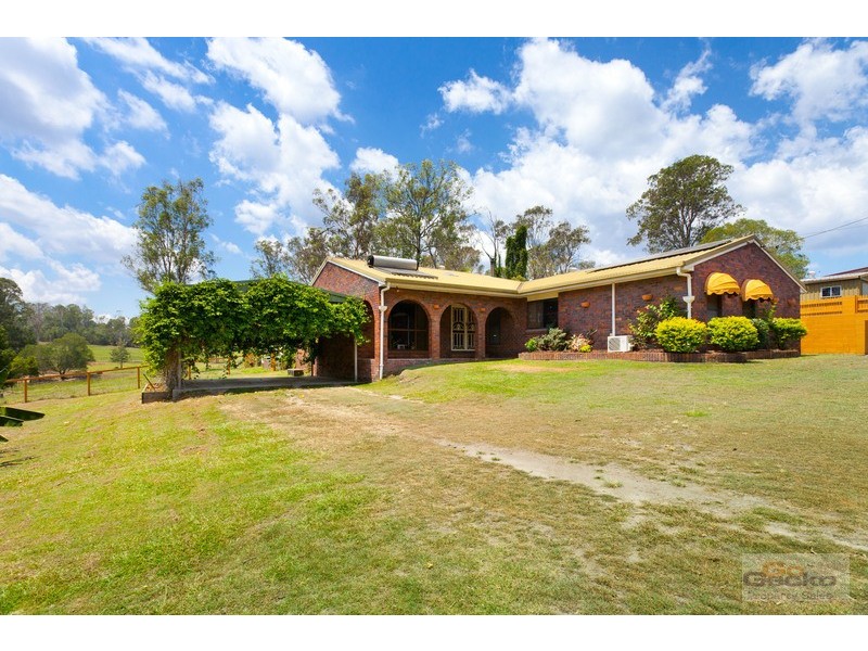 23 Upper Camp Mountain Road, Camp Mountain QLD 4520