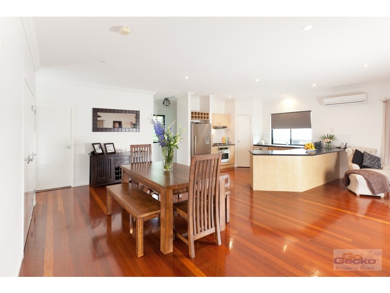 1 Woodlea Court, Ferny Hills QLD 4055