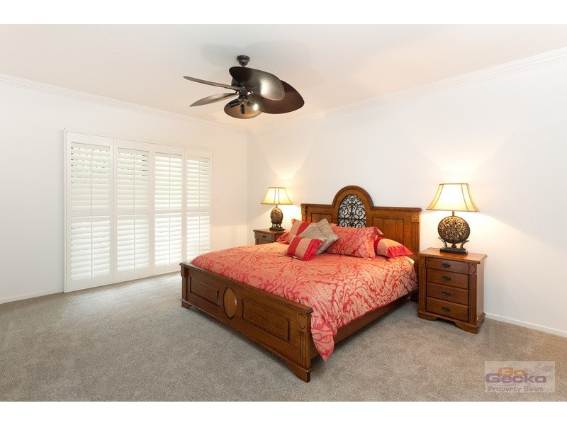 1 Woodlea Court, Ferny Hills QLD 4055