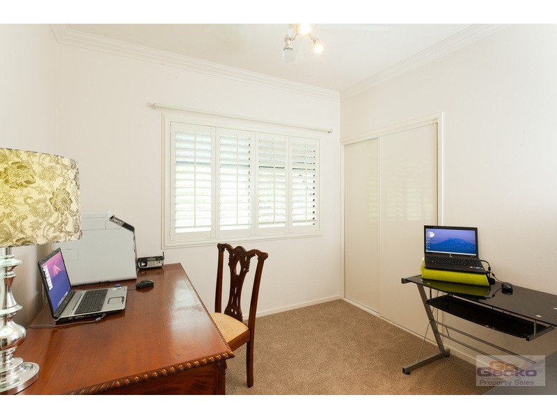 1 Woodlea Court, Ferny Hills QLD 4055