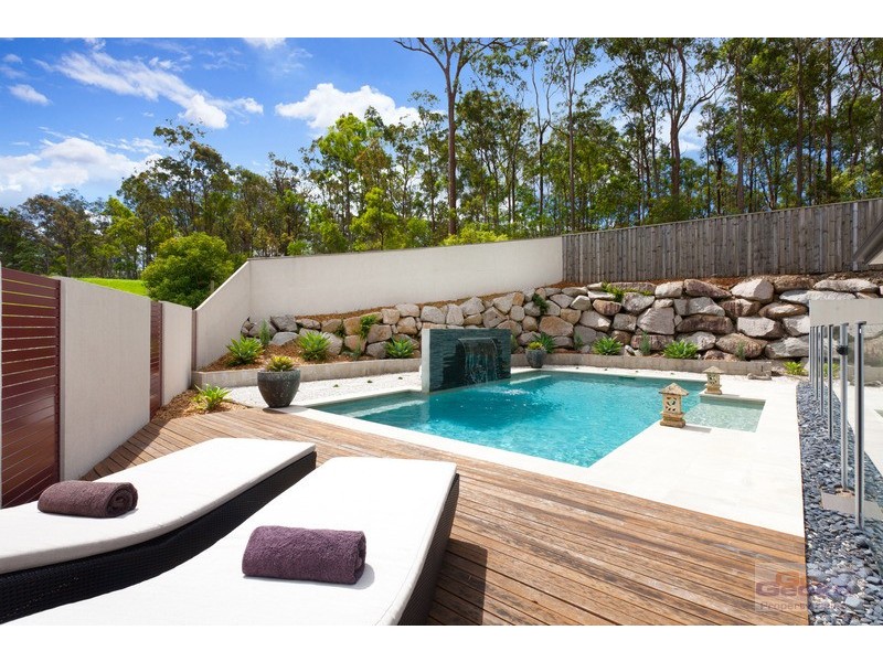 5 Quandong Crescent, Arana Hills QLD 4054