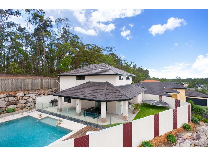 5 Quandong Crescent, Arana Hills QLD 4054